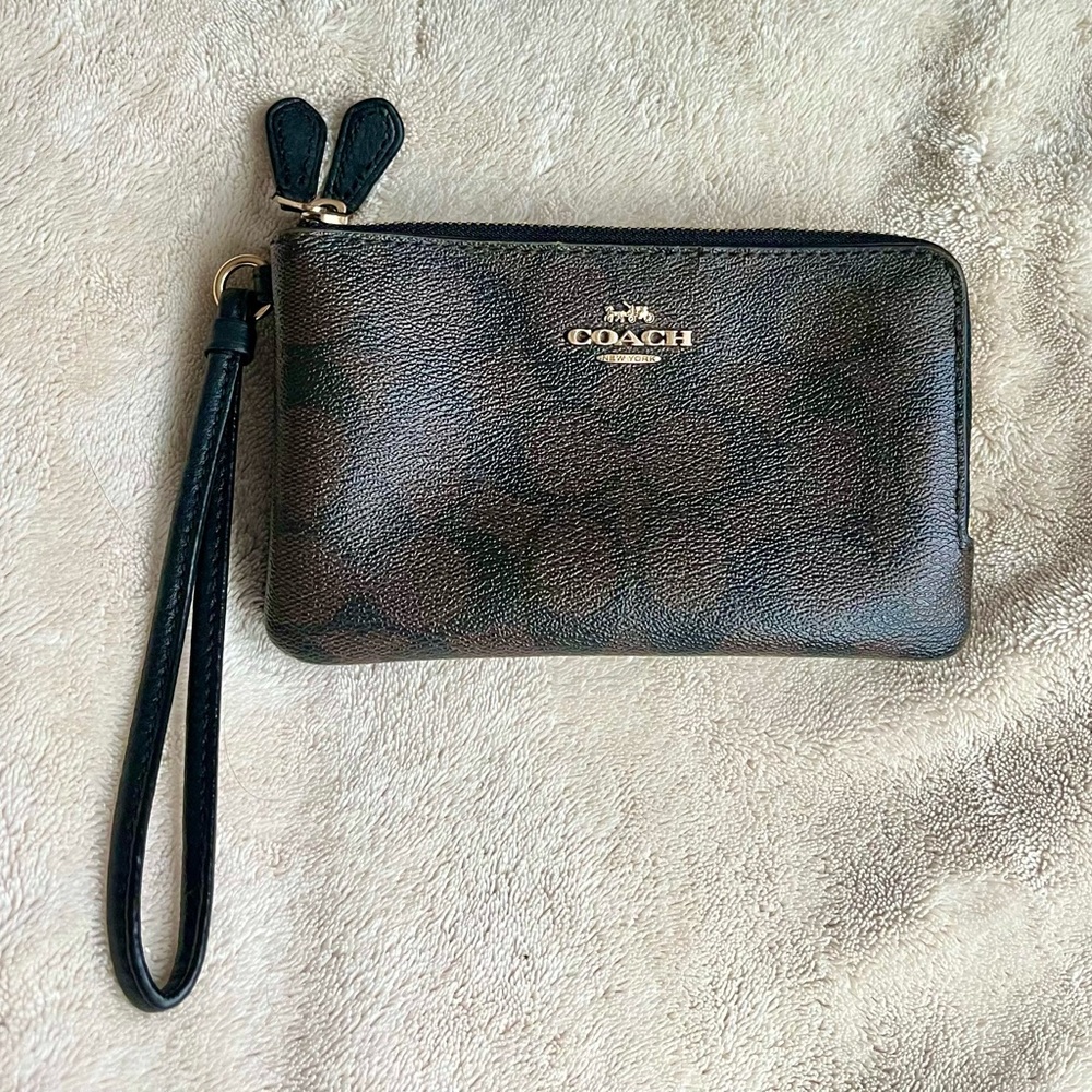 Coach (EUC) #H2198-F87591 signature brown/black double zip wristlet - purse